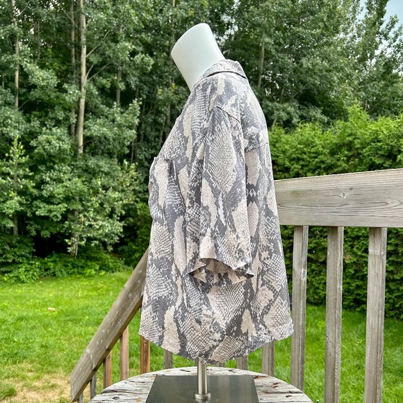 H&M ⎮ Voluminous resort shirt - Picture 3 of 8